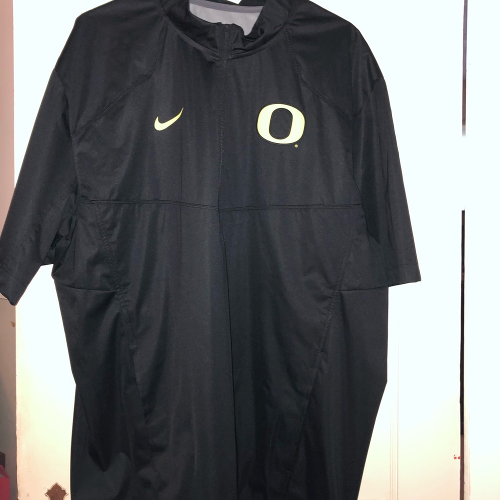 Nike mens nylon short sleeve jacket